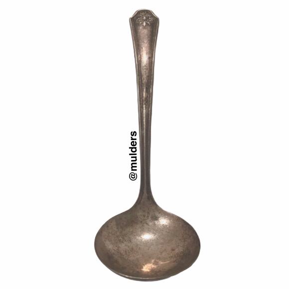 Vintage 1835 R. Wallance Ornate Nostalgic Soup Spoon Carlton - Picture 1 of 12